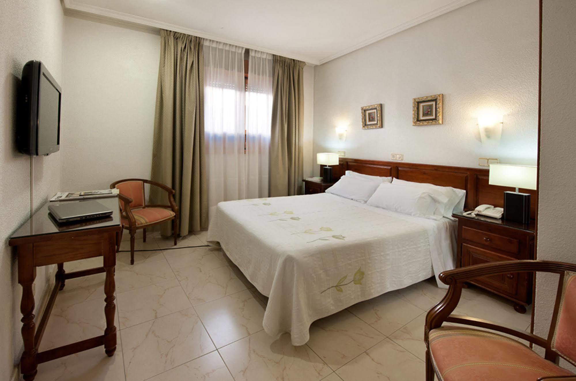 Hotel Martin Tolède Extérieur photo